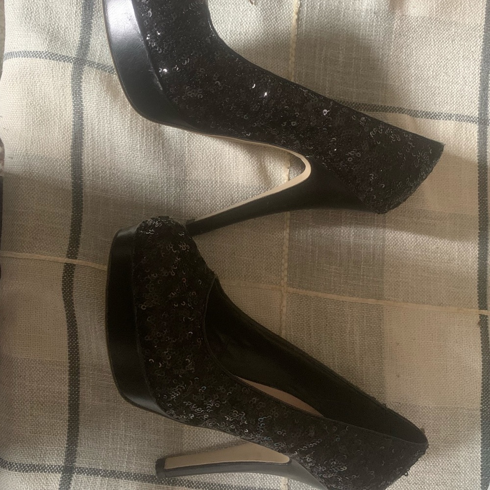 Olsenboye size 7.5 heels. 5”